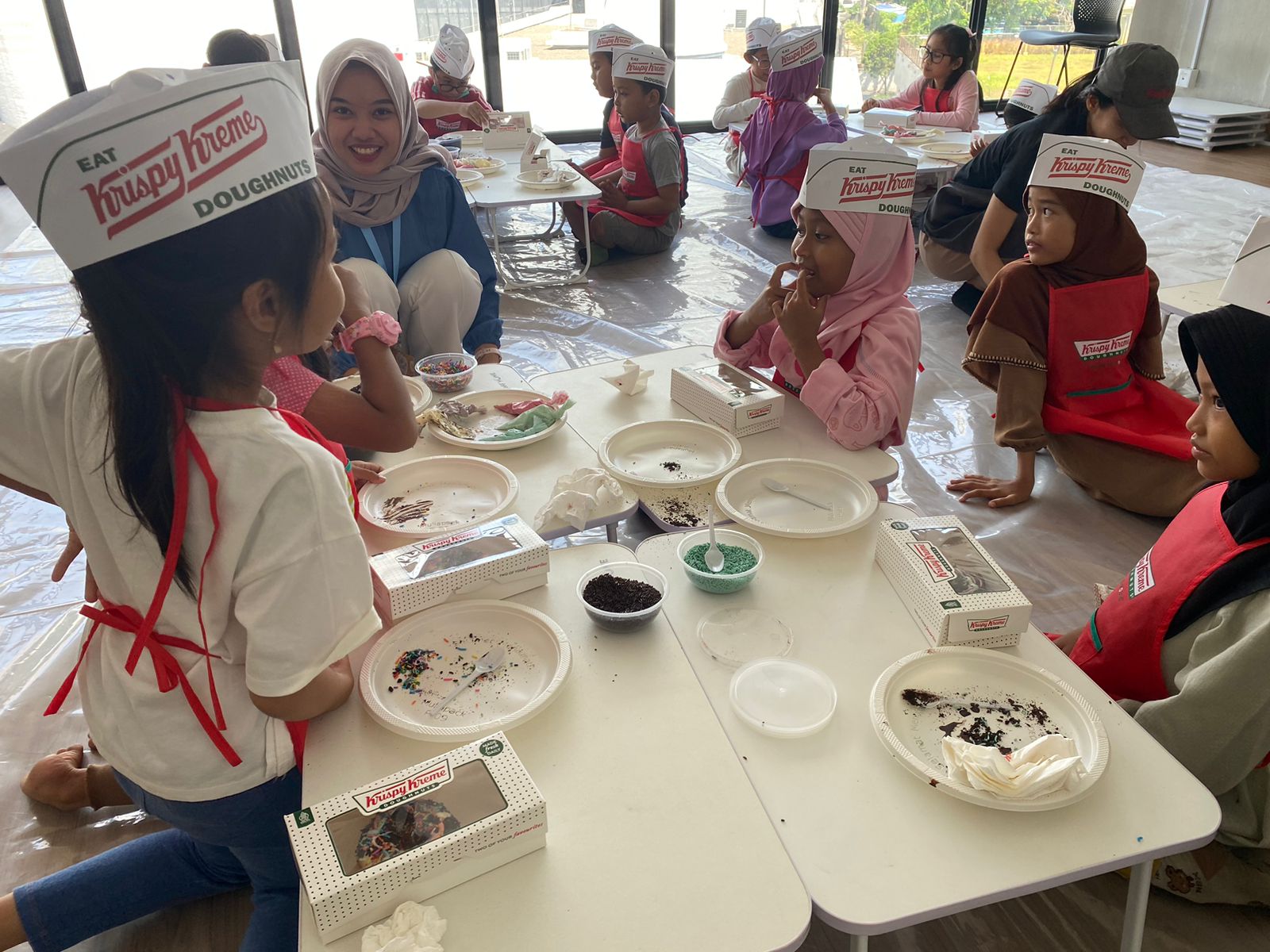 Donut Decorating By Krispy Kreme